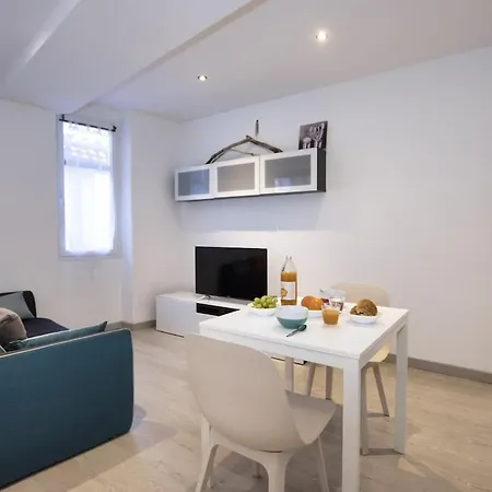Sofi Ideal Location Equipage Ou Clim Apartamento *